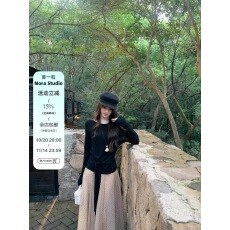 批发法式温柔淑女风时尚<b class='q'>套装</b>女秋季2025新款黑色上衣波点半身裙两件套