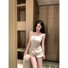 批发kubiliv【柔柔玉骨】<b class='q'>蕾丝</b>拼接毛呢抹胸小上衣高腰修身<b class='q'>短裤</b>两件套