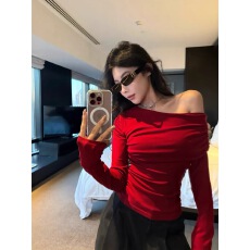 批发纯欲红色斜<b class='q'>露肩</b>长袖<b class='q'>t</b><b class='q'>恤</b>女春季2025新款设计感甜辣妹修身收腰上衣