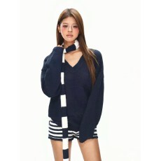 批发SHIYIYUE纯色V领针织衫女秋冬季飘带毛衣条纹<b class='q'>短裤</b>慵懒<b class='q'>休闲</b>两件套