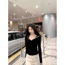 批发famouswang冬季新款气质显瘦修身30羊毛海军领长袖针织打底衫女