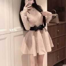 批发LXYG冬法式名媛V领蝴蝶结针织<b class='q'>连衣裙</b>女收腰显瘦晚宴打底蓬蓬短裙