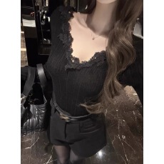 批发CCZEE 【心动crush】<b class='q'>蕾丝</b>打底针织衫女秋冬百搭V领露背长袖上衣