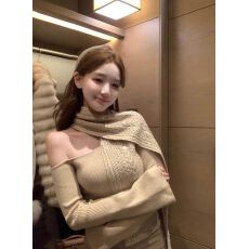 批发假两件镶钻围脖<b class='q'>长袖</b>针织衫女秋冬季毛衣纯欲修身内搭打底露肩上衣