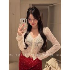 批发KIYOMI春季新款纯欲甜美V领薄款小香风菱格镂空亮片<b class='q'>针织</b><b class='q'>开衫</b>显瘦
