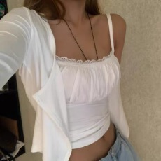 批发2026春款<b class='q'>韩国</b>东大门<b class='q'>代购</b>褶皱花边背心吊带开衫<b class='q'>T</b><b class='q'>恤</b>两件套装