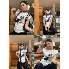 宋正恩斜肩白色宽松短袖t恤女夏季新款韩系露肩设计感辣妹小上衣