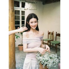 谢不肉 一字肩晕染收腰T恤女夏季温柔风交叉设计感修身显瘦上衣