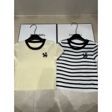 批发2026夏季新款针织圆领短袖薄款小马刺绣简约明线缝针百搭女上衣