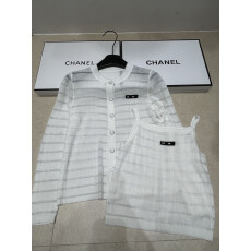 批发2026早<b class='q'>秋</b>新款开衫+吊带背心镂空条纹设计感轻熟风时尚简约女上衣