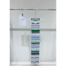 批发2026夏季针织背心<b class='q'>连衣裙</b>杨幂同款时尚修身u领条纹镂空舒适长裙女