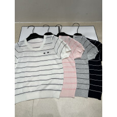 批发2026夏季新款条纹简约短袖薄款镂空上身舒适软糯毛针织女上衣