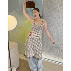 批发2026夏季圆领无袖网纹流苏背心<b class='q'>连衣裙</b>女设计感时髦韩系针织女上衣