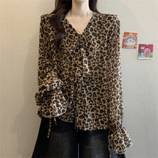 实拍 法式荷叶边V领系带喇叭袖豹纹衬衫女秋辣妹宽松减龄百搭上衣
