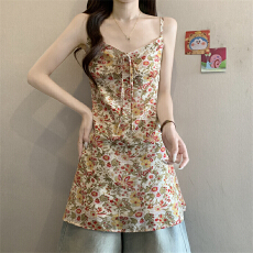 批发实拍实价 花色连衣裙女<b class='q'>春</b>法式纯欲度假风碎花吊带短裙