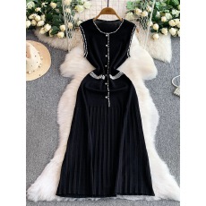 批发轻奢高品质<b class='q'>钉珠</b>圆领无袖<b class='q'>连衣裙</b>女秋冬千金风收腰显瘦百褶针织长裙