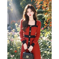 批发韩系氛围感穿搭新年红色毛衣连衣裙女装2025冬季小香风针织长裙