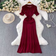 批发法式时尚韩版气质排扣圆领连衣裙女2025秋冬新款镂空绞花针织<b class='q'>长裙</b>