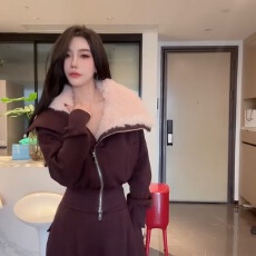 批发2025<b class='q'>秋</b>冬季慵懒松弛感大毛领长袖开衫加绒卫衣上衣阔腿卫裤两件套