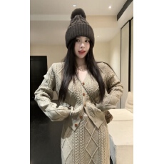 批发复古慵懒风麻花毛衣半身裙<b class='q'>两件套</b>女秋冬气质V领针织开衫长裙套装