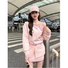 批发韩系高级感<b class='q'>时尚</b>套装女2026春季新款斜肩条纹开叉卫衣半身裙两件套