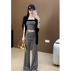 批发2026夏季新款法式洋气心机舒适感条纹针织开衫抹胸长<b class='q'>裤</b><b class='q'>套装</b>女潮