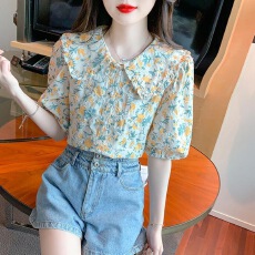 批发泡泡袖碎花<b class='q'>雪纺衫</b>2026新款女士衬衫<b class='q'>短袖</b>上衣夏季法式洋气减龄小衫