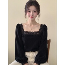 批发<b class='q'>黑色</b>丝绒<b class='q'>t</b><b class='q'>恤</b>女士长袖打底小衫秋冬新款蕾丝花边方领法式锁骨上衣