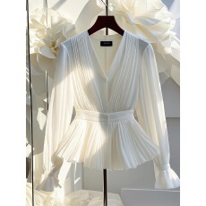 批发<b class='q'>春</b>季新款气质V领长袖上衣轻熟法式小众独特漂亮小衫轻奢白色衬衫