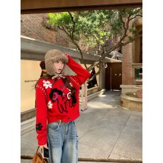 批发马上有钱“圣诞氛围感新年红色小马毛衣软糯保暖别致<b class='q'>上衣</b>