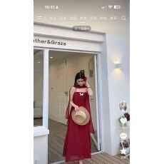 法式超仙星星抹胸吊带连衣裙2026设计感小众性感露背度假荷叶边裙