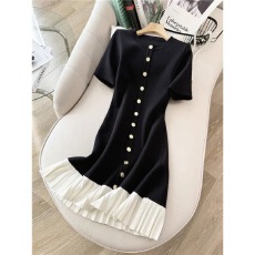 批发2026春夏季款百褶下摆法式拼接气质优雅黑色短袖<b class='q'>连衣裙</b>显瘦女针织