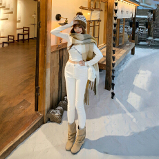 批发美式复古<b class='q'>高腰</b>白色紧身牛仔裤女秋冬季新款搭配靴子显瘦铅笔小脚裤