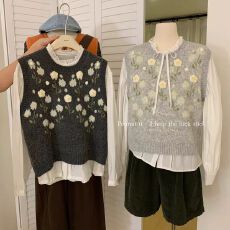 批发秋冬季新款韩系甜美立体花朵针织马甲女宽松慵懒风时尚叠穿背心潮