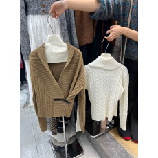 批发高品质2025秋装新款法式高级感v领麻花针织衫女皮带装饰毛衣开衫