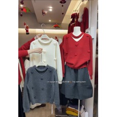 批发2025韩系新款V领长袖立体球球设计毛针织衫宽松百搭<b class='q'>休闲</b>毛衣内搭