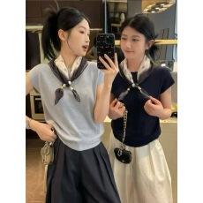 批发春季新款韩版宽松显瘦百搭圆领针织衫女毛衣上衣配丝巾