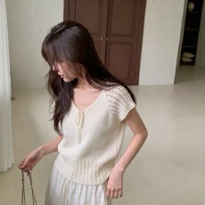 批发韩国ins秋季气质慵懒风绑带<b class='q'>v领</b>镂空薄款短袖针织衫女洋气短款上衣