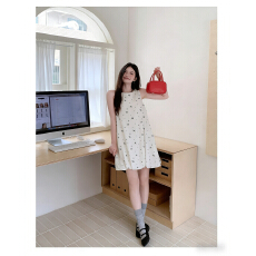 批发韩系小个子蝴蝶结印<b class='q'>花苞</b>下摆设计背心<b class='q'>裙</b>短<b class='q'>裙</b>