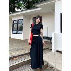 批发设计感镂空露背短袖t恤女<b class='q'>夏</b>季新款抽绳系带短款上衣半身裙两件套