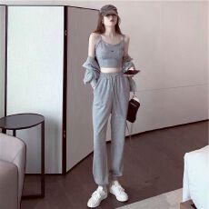 批发港风休闲运动套装女减龄时尚<b class='q'>短款</b>吊带连帽<b class='q'>卫衣</b>束脚裤三件套装女