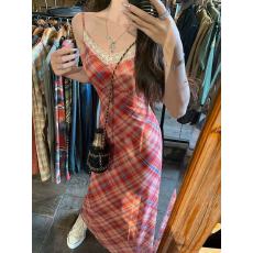 批发高级感气质格纹吊带<b class='q'>连衣裙</b>女<b class='q'>夏</b>季海边度假风<b class='q'>红色</b>收腰显瘦包臀长裙