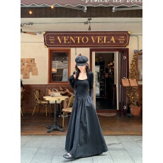 批发纯欲风拼接方领长袖连衣裙女秋季高腰<b class='q'>大摆裙</b>显瘦气质裙子a字长裙