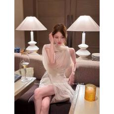 批发白色连衣裙女夏季2026新款气质名媛宴会小<b class='q'>礼服</b>法式浪漫挂脖短裙子