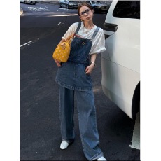 批发早春宽松显瘦休闲直筒<b class='q'>牛仔</b><b class='q'>背带裤</b> 阔腿连体长裤 假两件吊带裤