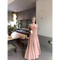 批发一字肩粉色无袖抹胸<b class='q'>连衣裙</b>女夏季拼接收腰裙子度假风大摆长裙女