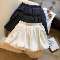 批发实拍2026夏季新款高腰花苞短<b class='q'>裤</b>女宽松显瘦遮胯灯笼<b class='q'>裤</b>防走光A字裙