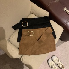 批发实拍美拉德辣妹风麂皮绒半身裙秋冬a字修身高级感金属扣包臀短裙