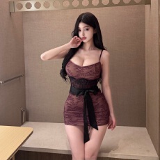 实拍实价纯欲风紫色吊带连衣裙女蕾丝裙子性感修身收腰包臀短裙