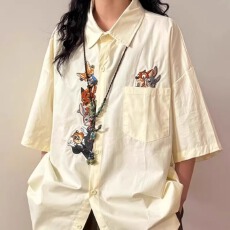 批发日系原宿卡通刺绣纯色短袖衬衫女2025夏日新款小众休闲百搭情侣衫